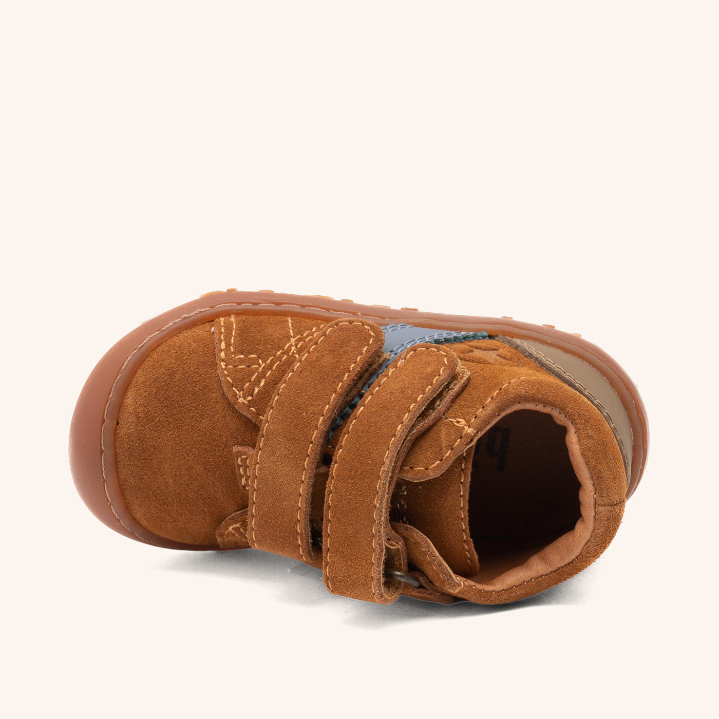 bisgaard hale v hazel PLAY