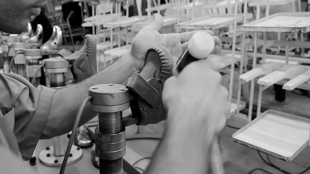 La fabrication des chaussures pour enfants bisgaard au Portugal partie I
