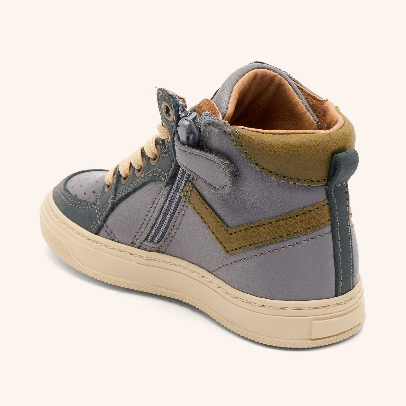 bisgaard isak grey
