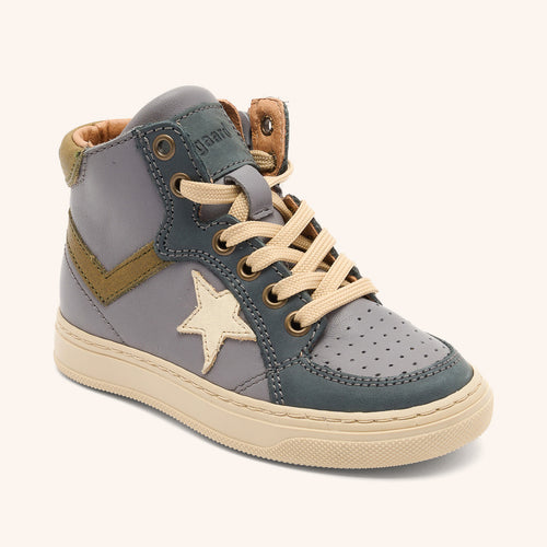 bisgaard isak grey