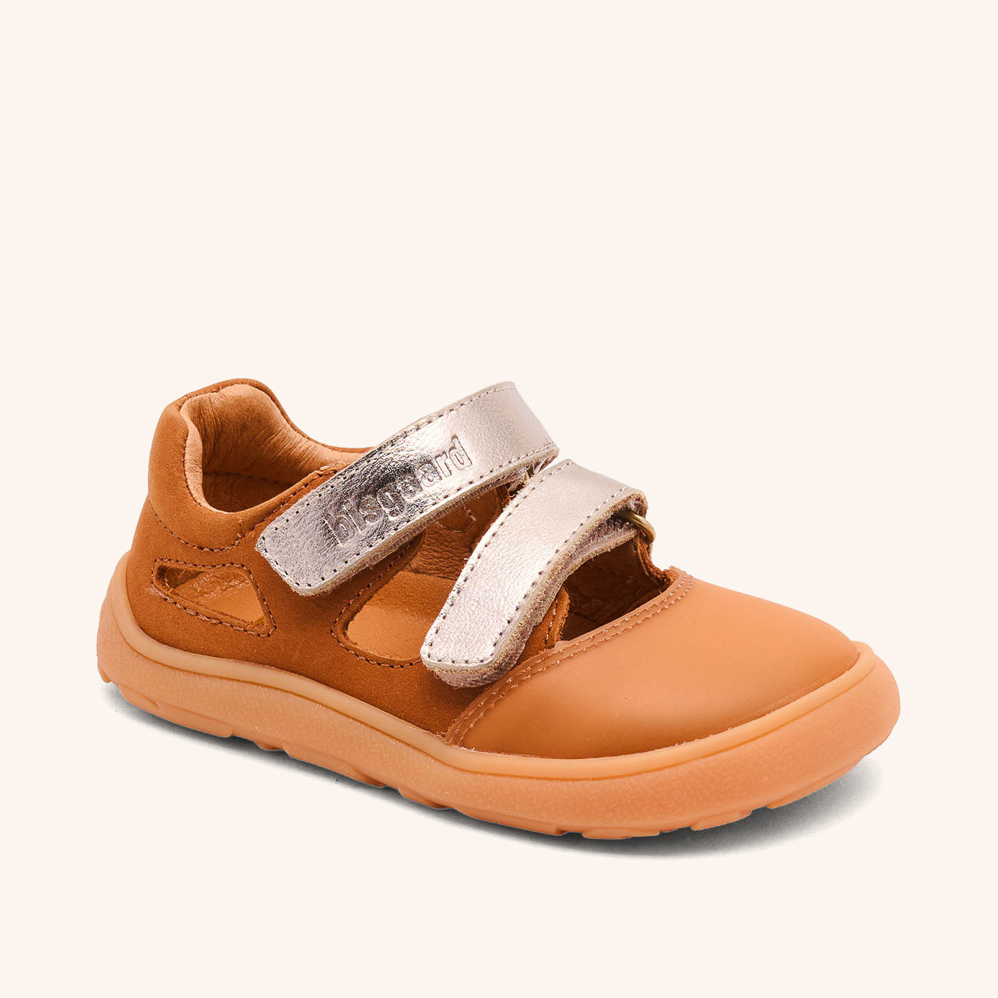 bisgaard barefoot michi cacao
